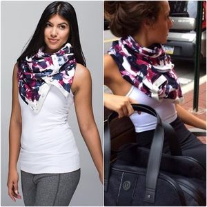 Lulu floral vinyasa scarf